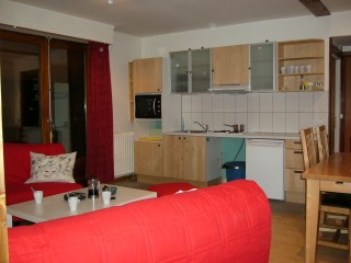 salon - kitchen